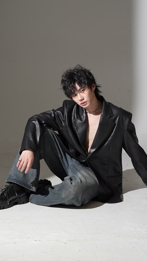 男生拍照姿势大赏top30_自然姿势拍出帅气男生照