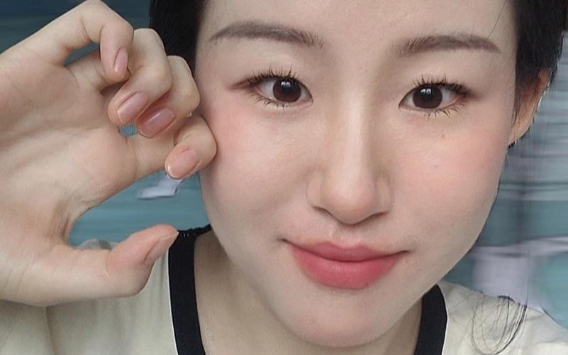 还原美颜p图的up主_AI美颜大进步，动静态都能秀！