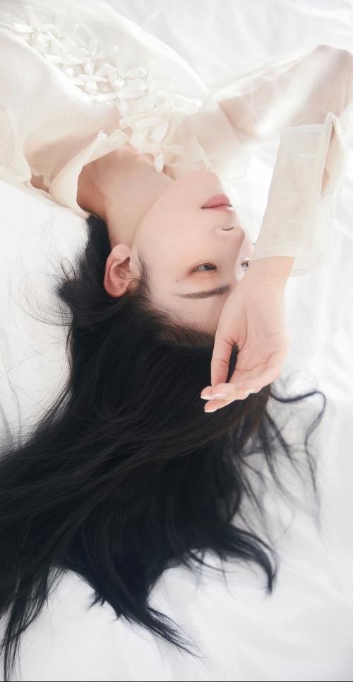 照片不要美颜自然白怎么拍_自然光拍好肤色，选对光线是关键
