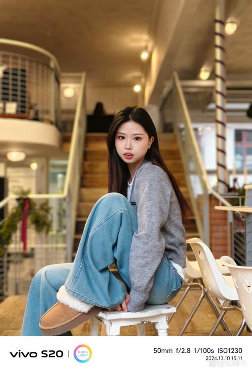 女生人像照片无美颜_不加修饰的街拍美，真实自然最动人