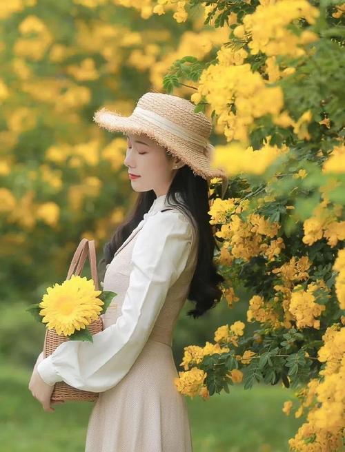 怎么拍花和人在一起的照片_自然互动，瞬间之美