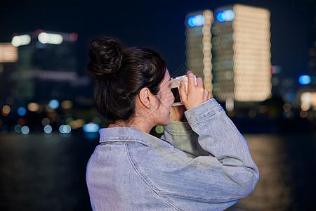 晚上室内单反拍照怎么设置_夜拍单反防抖，调光调对焦，拍出清晰温馨或戏剧感
