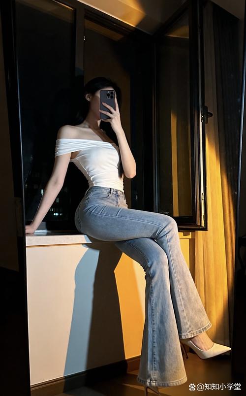 对镜子拍照怎么拍好看_姿势光线背景角度全攻略