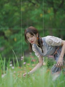女生怎么拍照好看图片_自在抓拍显气质，放松拍照更上镜