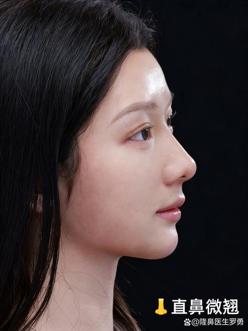 照片是美颜的但人是真实的_适度美化，别失真自我