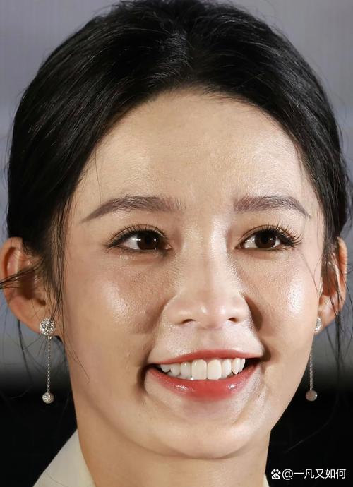 真人女生照片网照无美颜滤镜_真实美无需滤镜，新疆女生走红引关注
