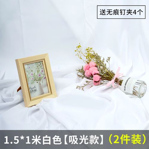 室内白色背景布人像摄影照片_在家低成本拍高级人像，光线道具是关键