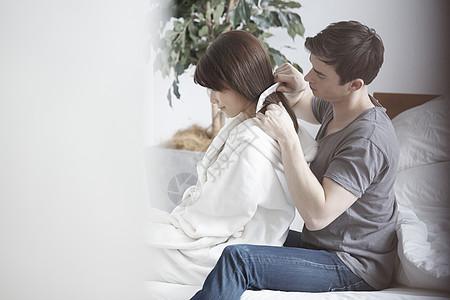 女人给男人发照片_女人发照片给男人的意思