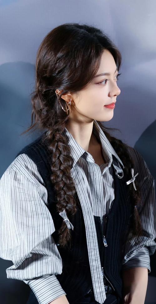 女生美颜的照片好看_滤镜虽美，真实更动人