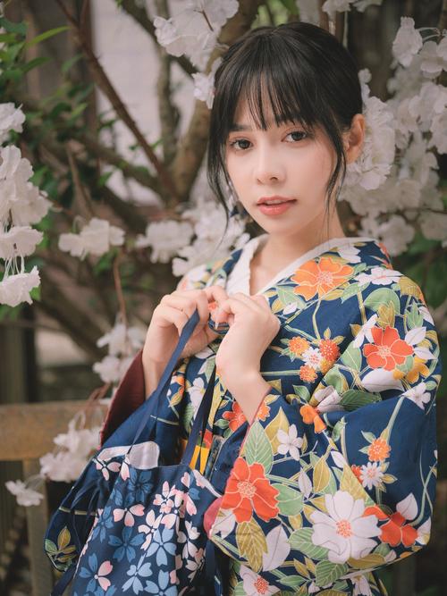 日本摄影师与模特的完美摆拍_日系小清新摄影，捕捉生活之美