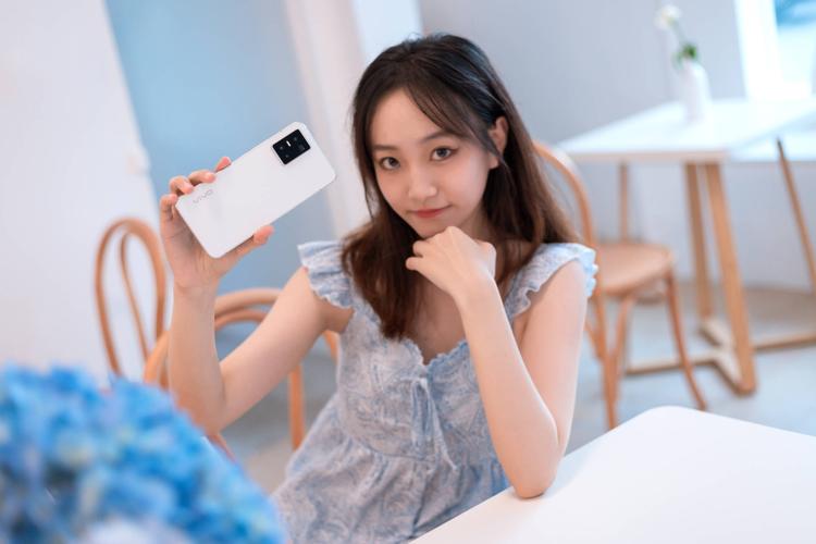 vivo人像自拍怎么美颜_AI美颜+专业手动，拍出真实自然好照片