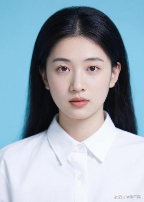 二寸照片的标准尺寸是多少_二寸证件照尺寸及拍摄换底攻略