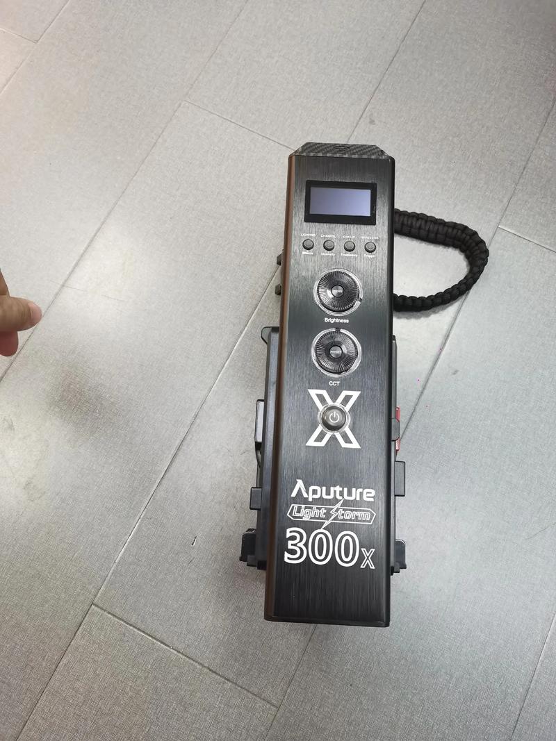 爱图仕60xs补光灯参数_高亮高色温摄影灯，直播棚拍两相宜
