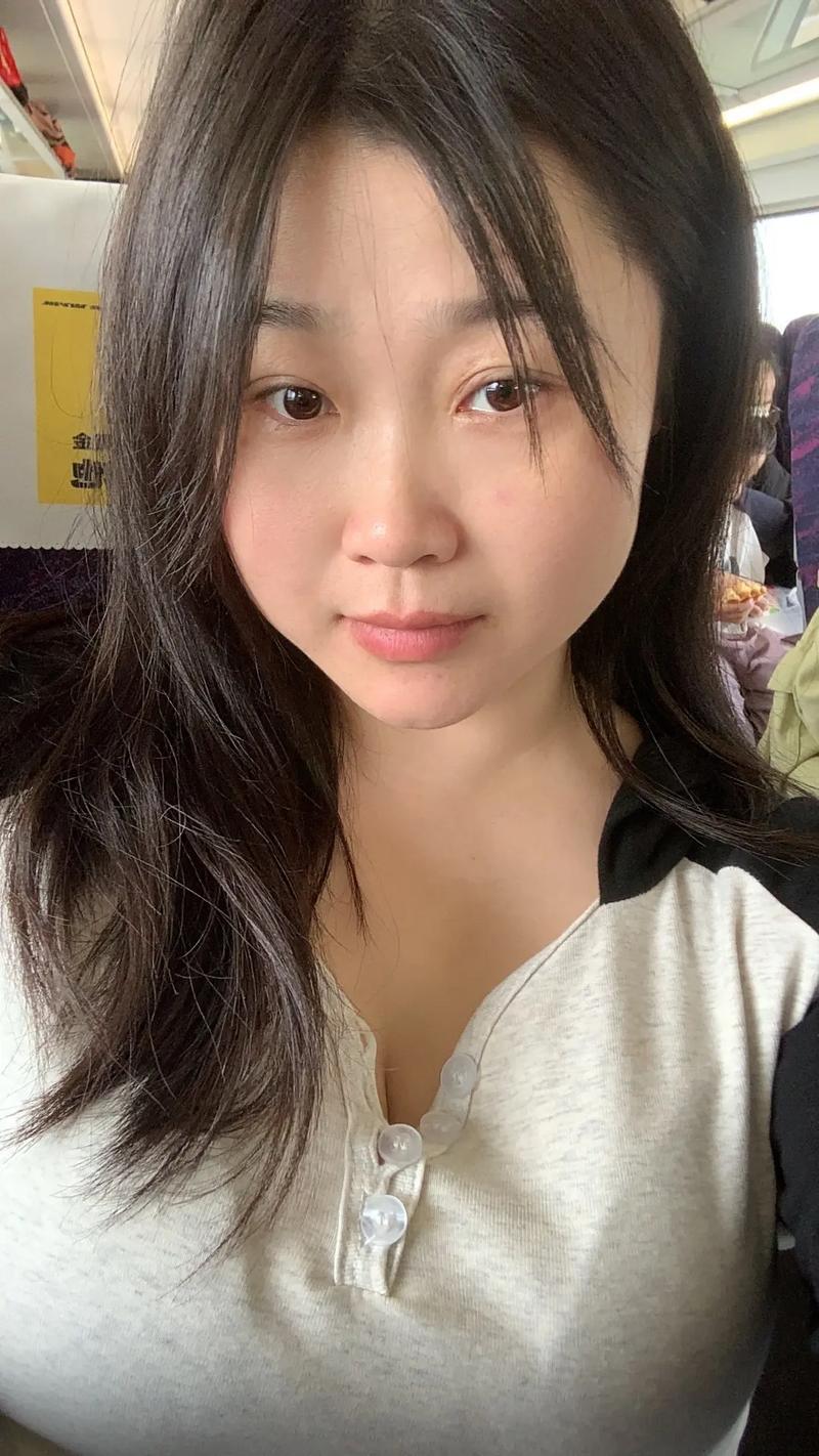 高清图片大全真人无美颜_真实无滤镜，美得接地气