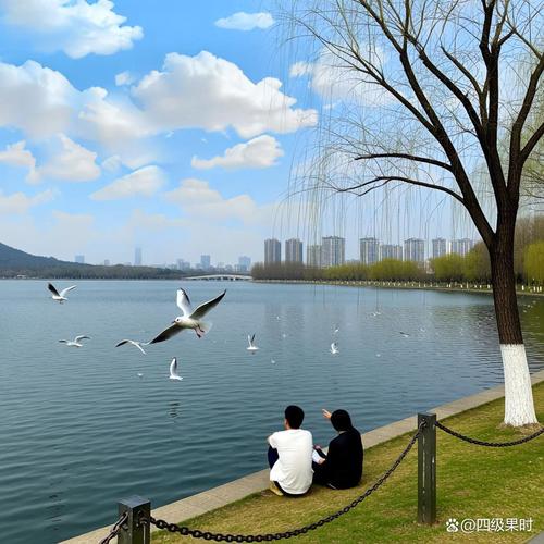 湖边公园拍照_湖畔春光美，拍照正当时！
