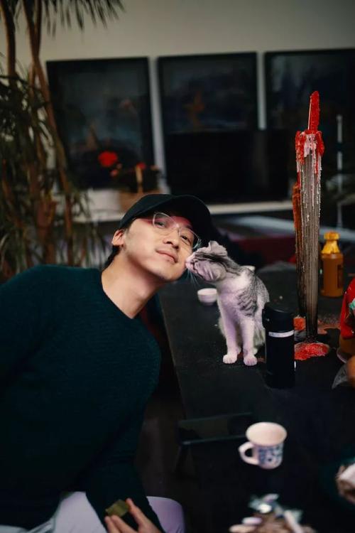 摄影师果哥怎么样了_前男友古柯索偿504万，刘晓庆事件引关注