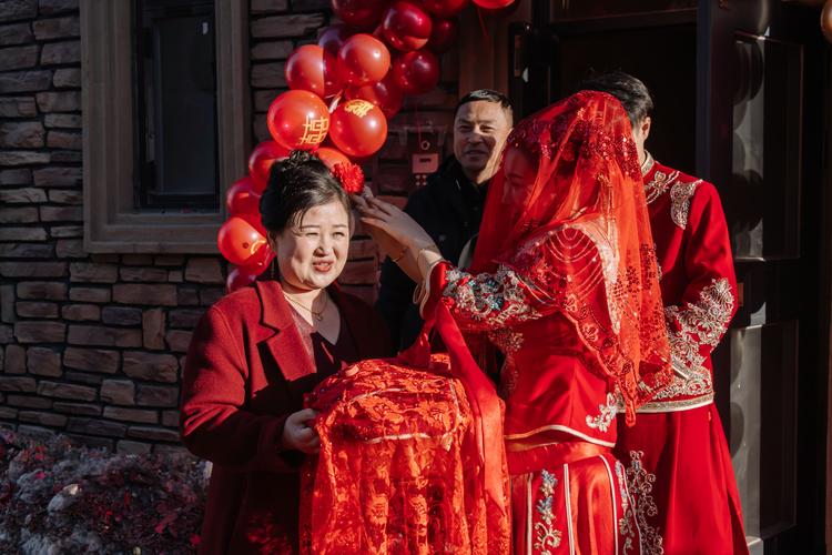 婚礼跟拍图片大全_捕捉真情瞬间，定格幸福瞬间
