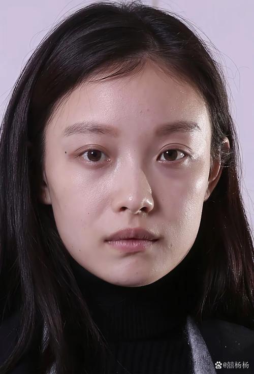 女孩子正脸照片没有开美颜的_真实美更受欢迎，素颜自信最动人