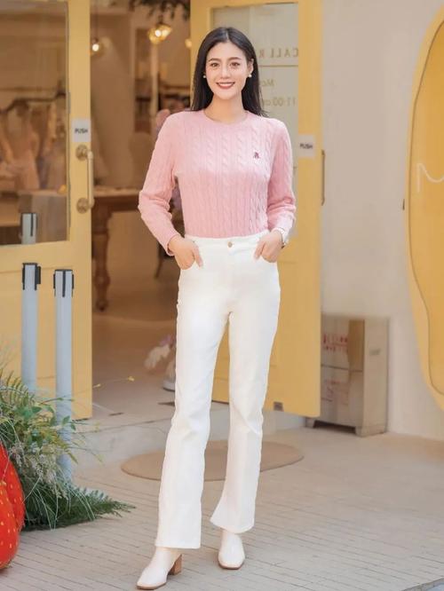 试衣服时怎么拍照拍全身_自然光拍出好试衣照，技巧分享