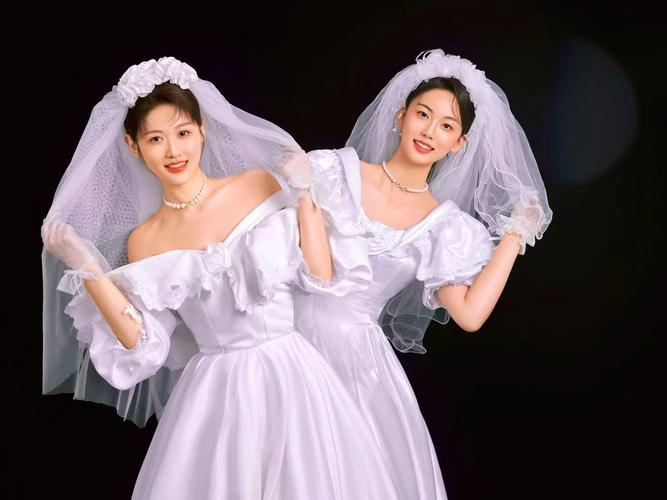 和闺蜜一起上综艺影帝求婚闺蜜我拍照_顾言野求婚现场疯狂拍照，曾因闺蜜推荐被网暴