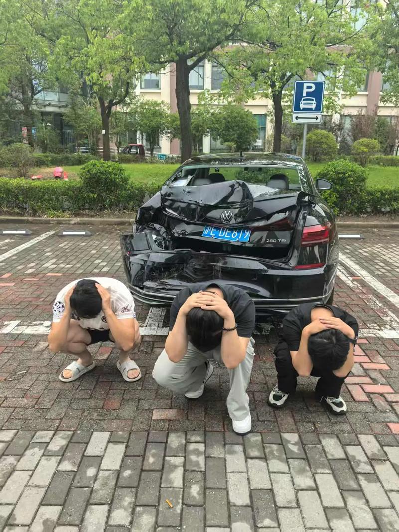 出了事故需要自己拍照吗_轻微碰撞拍照取证很重要 出了事故需要自己拍照吗_轻微碰撞拍照取证很重要