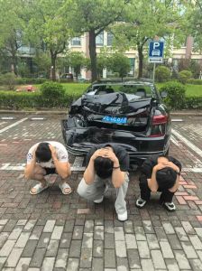 出了事故需要自己拍照吗_轻微碰撞拍照取证很重要