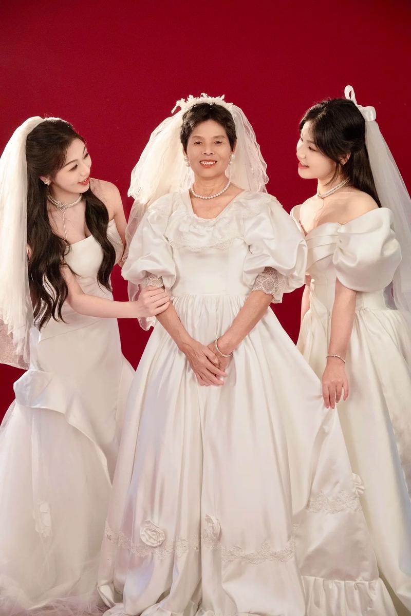 和闺蜜一起上综艺影帝求婚闺蜜我拍照_顾言野求婚现场疯狂拍照，曾因闺蜜推荐被网暴