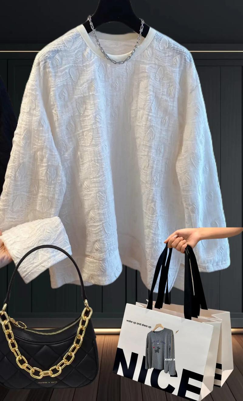 服装照片怎么拍出高级感_焦糖棕配奶白显层次，亚麻衫配棉麻裤显质感，腰带束腰显高显瘦，服装拍摄技巧分享