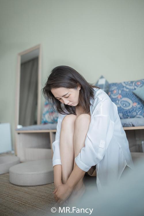 妻子拍写真被摄影师要微信_警拘造谣者,网络不是法外地 妻子拍写真被摄影师要微信_警拘造谣者,网络不是法外地