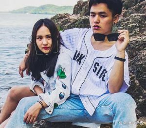 男朋友和闺蜜拍照的区别_女生重互动，男生偏独立