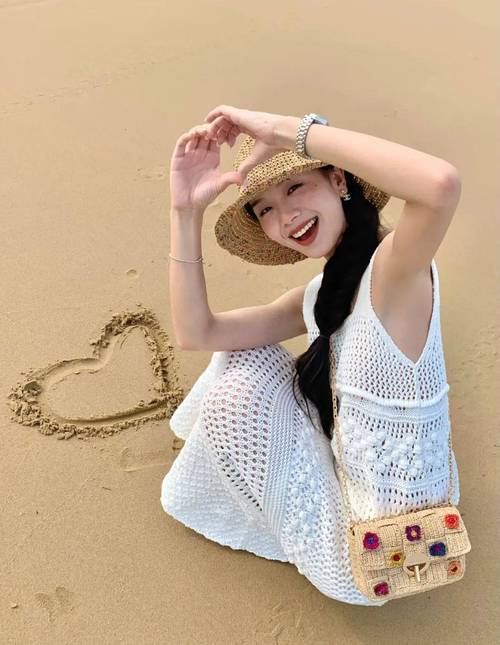 海边创意拍照姿势大全_拍出浪漫艺术照