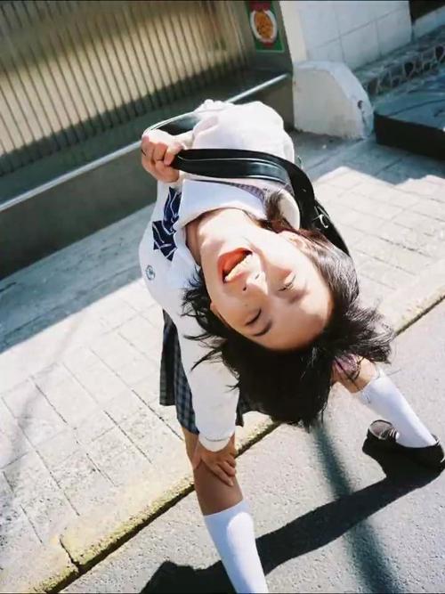 都市日系感摄影师引导拍摄现场_捕捉生活瞬间，拍出日系治愈感人像